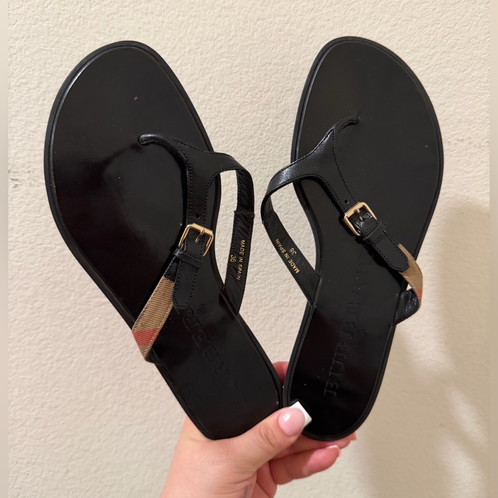 Burberry Belted Thong Sandals